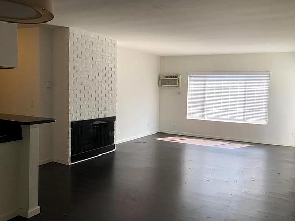 2nd image of 11275 Westminister Ave #308