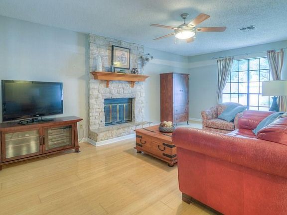 5th image of 2814 Norfolk Dr