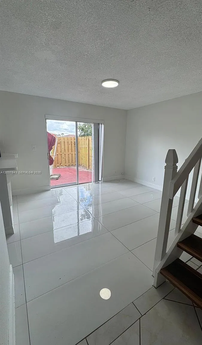 Black Creek Villas — Photo 4