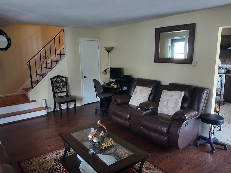 37 Sherman St #A — Photo 3