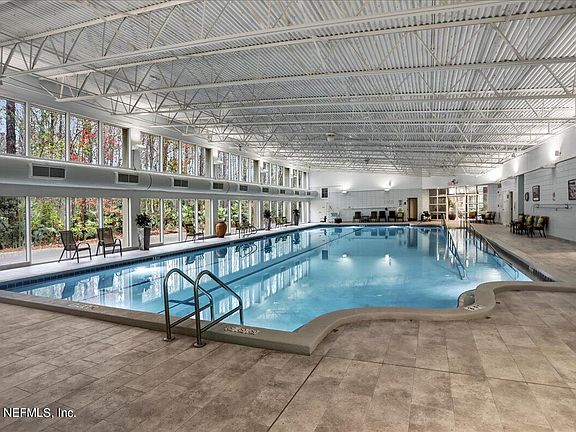 3rd image of 13942 CROTON Court