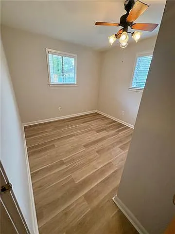 128 Phyllis Ct — Photo 12