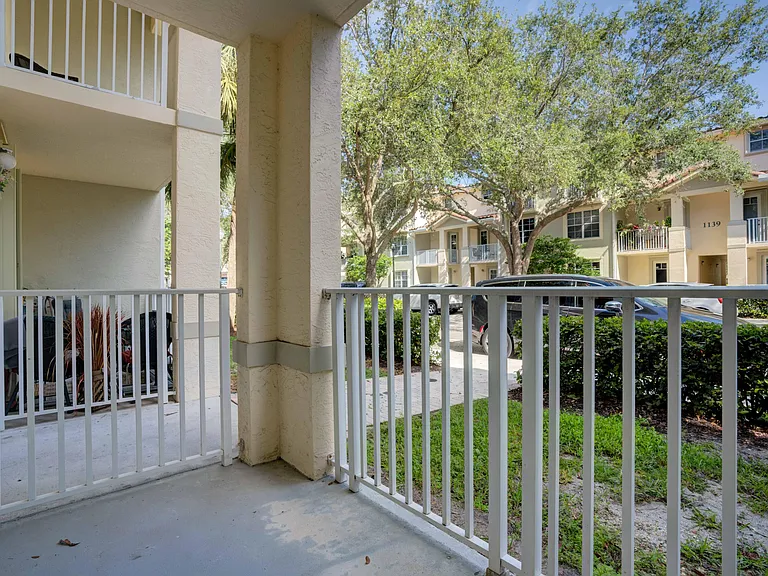 1136 Town Center Dr #11 — Photo 17