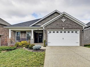 8610 Oaks Way, Louisville, KY 40299