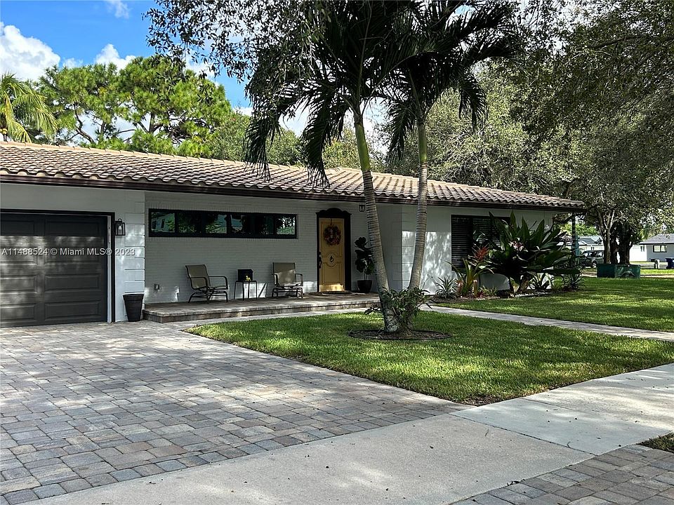 7265 Poinciana Ct, Miami Lakes, FL 33014 | Zillow