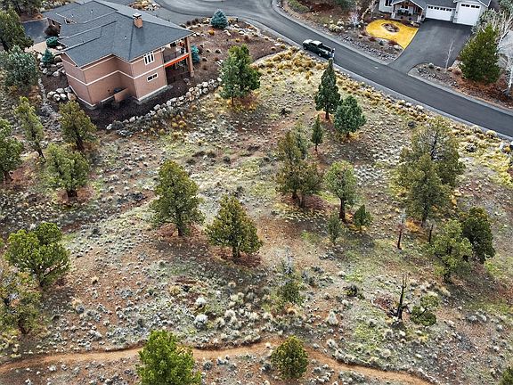 4th image of 1386 Spring Ridge Ct