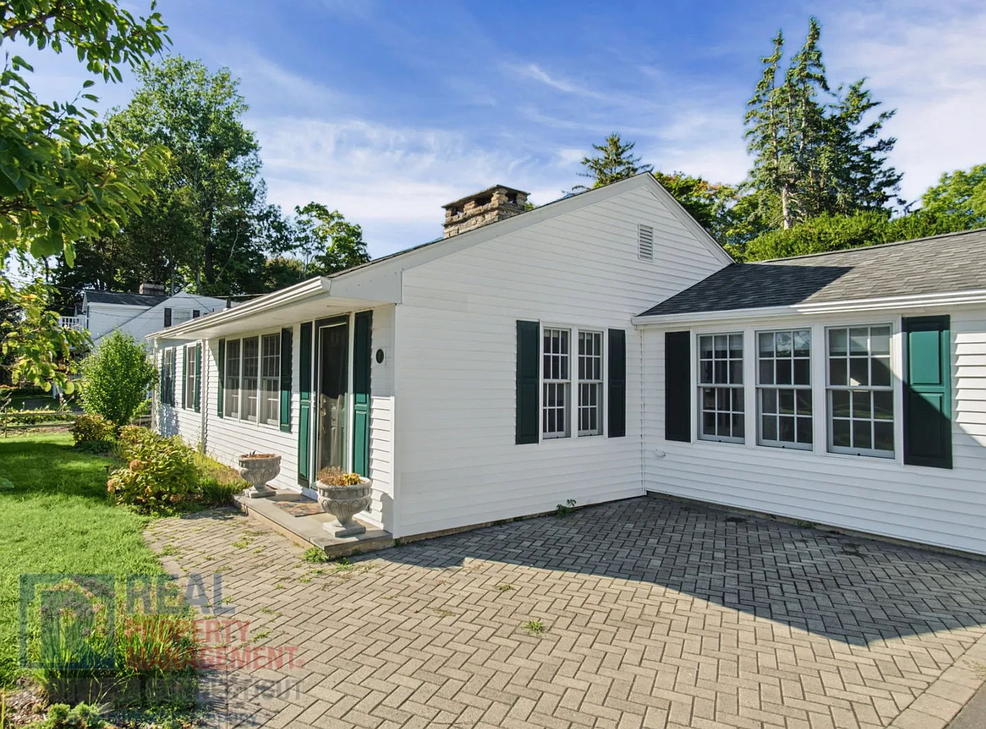 Charming 3-Bedroom Rental in Prime Madison Location — Photo 1