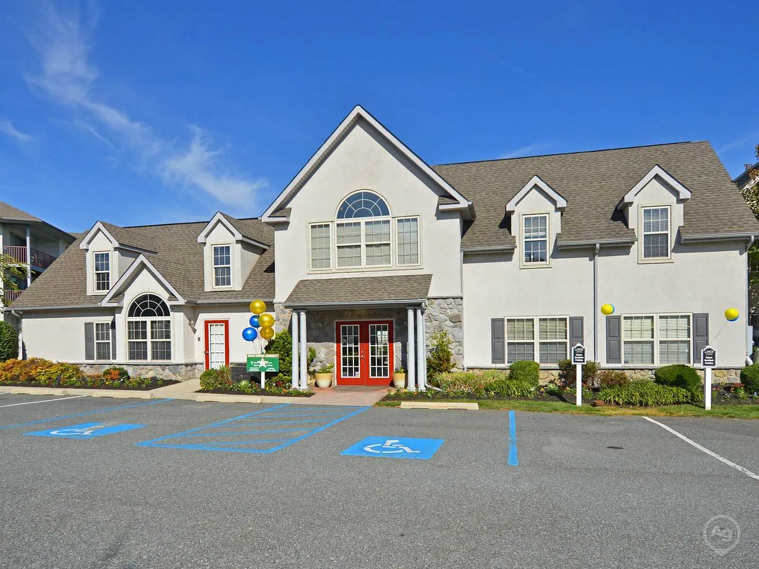 Valley Stream Village Apartments — Photo 4