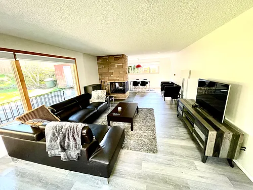4030 32nd Ave W Photo 1