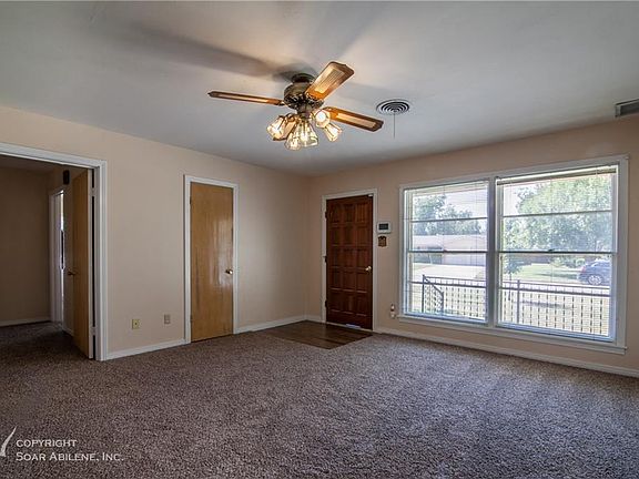 4th image of 2157 Glenwood Dr