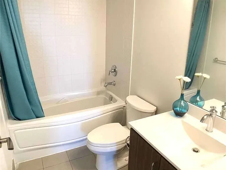 99 S Town Centre Blvd #808 — Photo 23