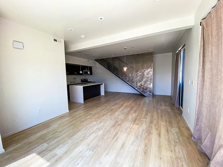 15 E Kensington Ave #K — Photo 19