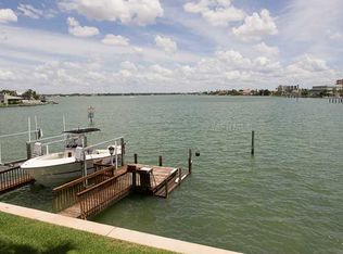 275 110th Ave #2, Treasure Island, FL 33706