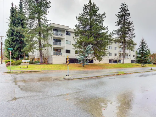 18 King George St N #206, Lake Cowichan, BC V0R 2G0