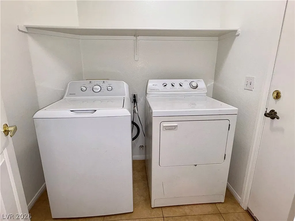 2 bed, 2.0 bath, 1351 sqft, $1,540 — Photo 4