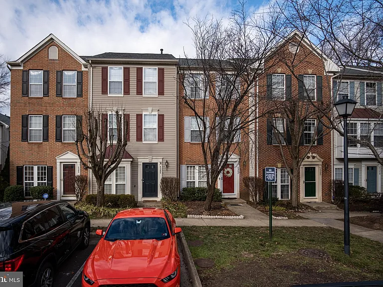 4384 Sutler Hill Sq — Photo 36