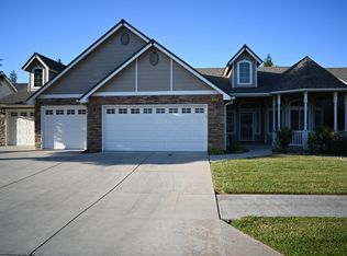 434 W Lester Ave, Clovis, CA