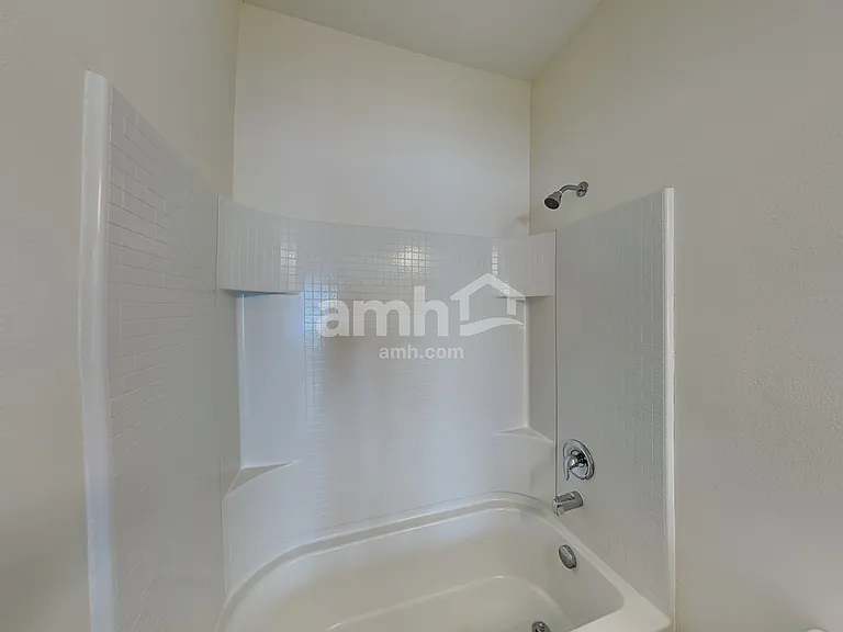 8710 Layalie Way — Photo 10