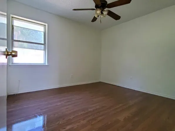 803 9th St, Princeton, TX 75407