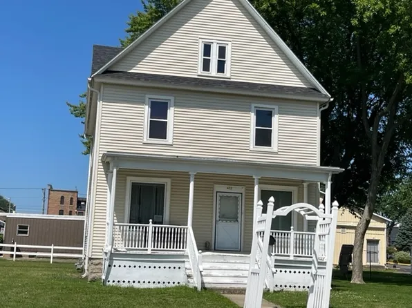 402 N 3rd St, Rochelle, IL 61068