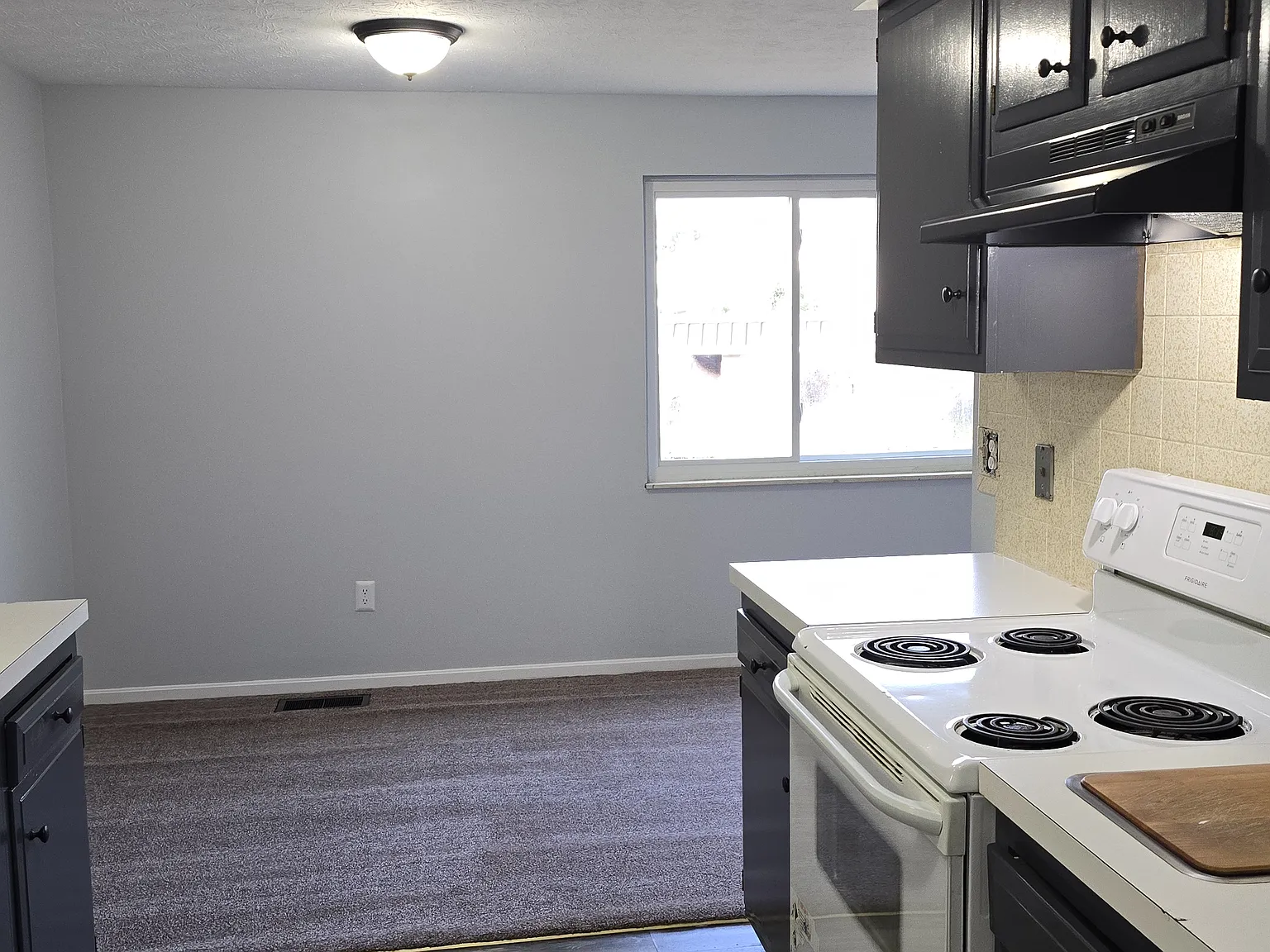 Updated two bedroom apartment — Photo 2