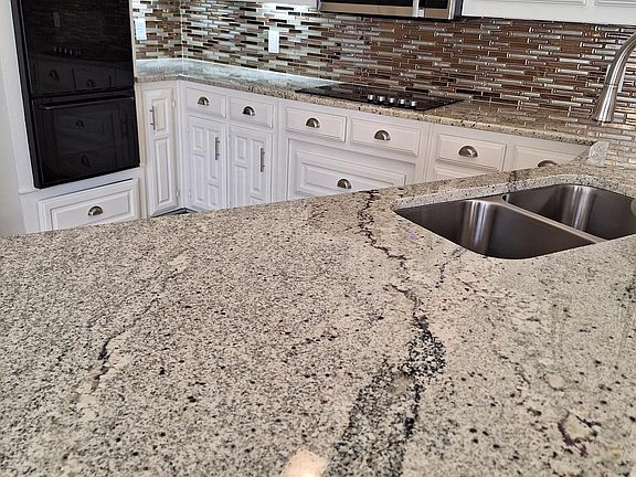 2nd image of 6423 La Manga Dr