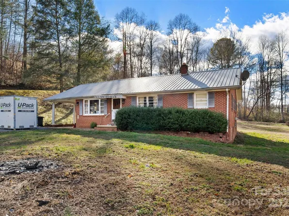 80 Robinson Holler Dr, Marion, NC 28752