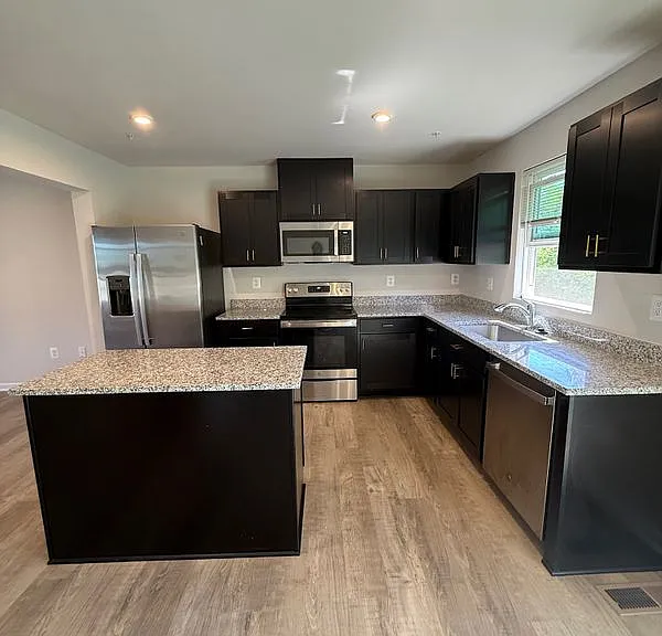 202 Red Bill Ln — Photo 2