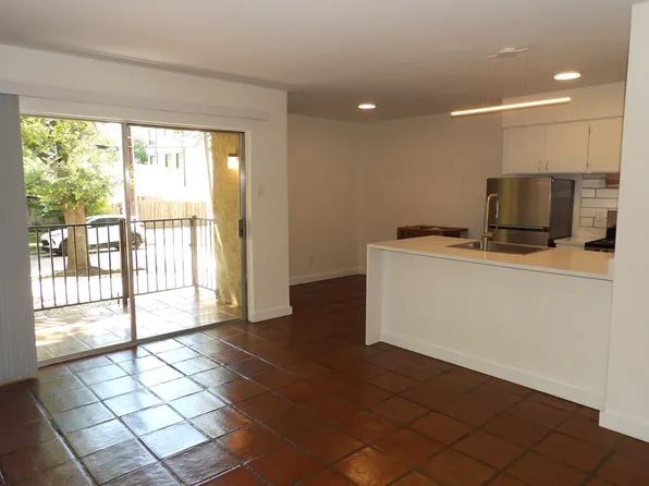 4432 Buena Vista St APT 102, Dallas, TX 75205
