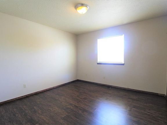 5th image of 2231 Donna Dr #2233