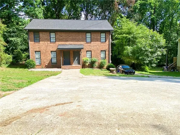 4017 Burns Rd NW, Lilburn, GA 30047