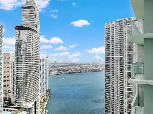 77 SE 5th St, Miami, FL