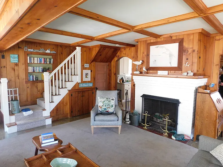 70 E Grand Ave — Photo 19