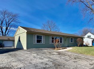 746 Capitol Rd, Valparaiso, IN 46385