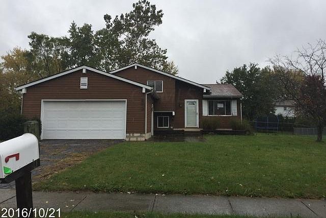 1st image of 684 Ravenna Cir