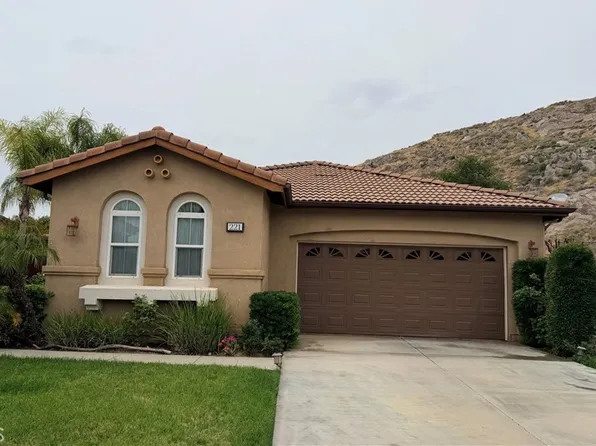 221 Furyk Way, Hemet, CA 92545