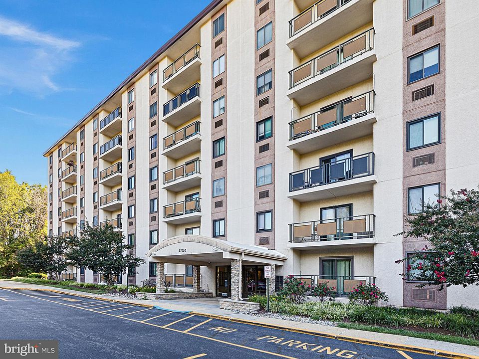 1st image of 27204 Valley Run Dr #204