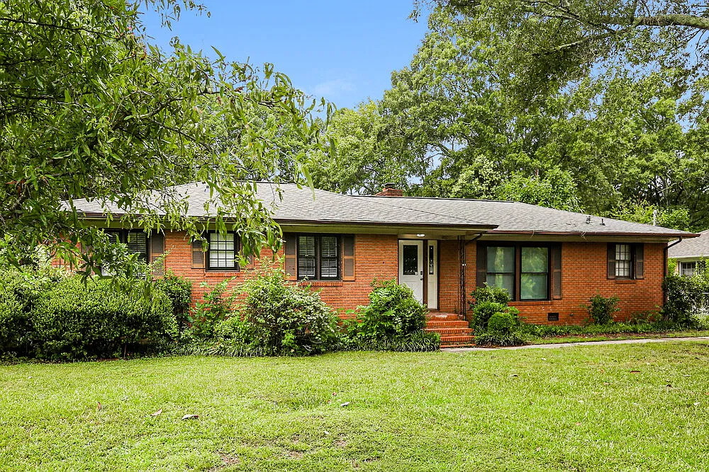3 bed, 2.0 bath, 1578 sqft, $1,900 — Photo 3