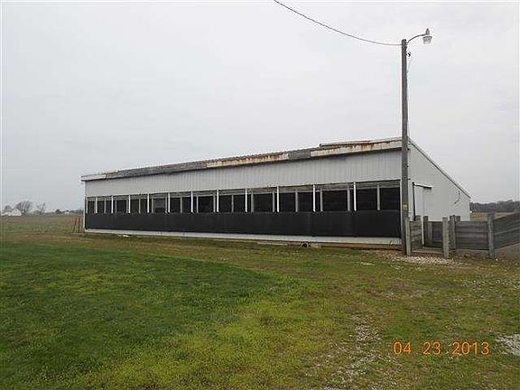 4th image of 3704 S County Road 325 E