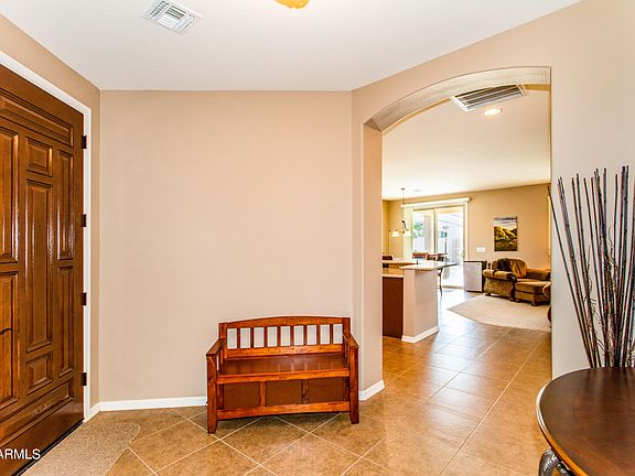 3rd image of 505 W STANLEY Avenue