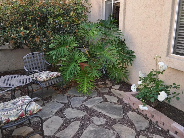 11353 Avenida De Los Lobos #E — Photo 22