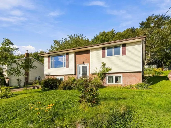429 Auburn Dr, Cole Harbour, NS B2W 5V3