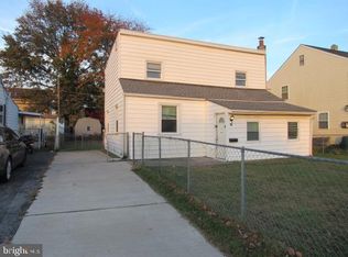 15 N Love Ln, Norwood, PA 19074