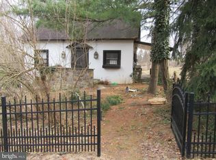 416 Kintner Rd, Kintnersville, PA 18930