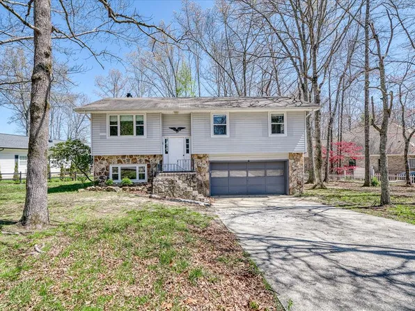 17 Black Oak Cir, Fairfield Glade, TN 38558