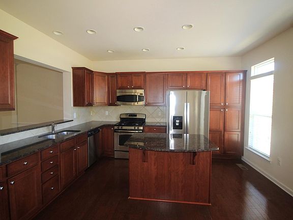 4th image of 8809 Macedonia Lake Dr