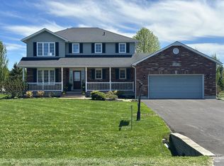 60 Oneill Cir, Springwater, ON L0L2K0