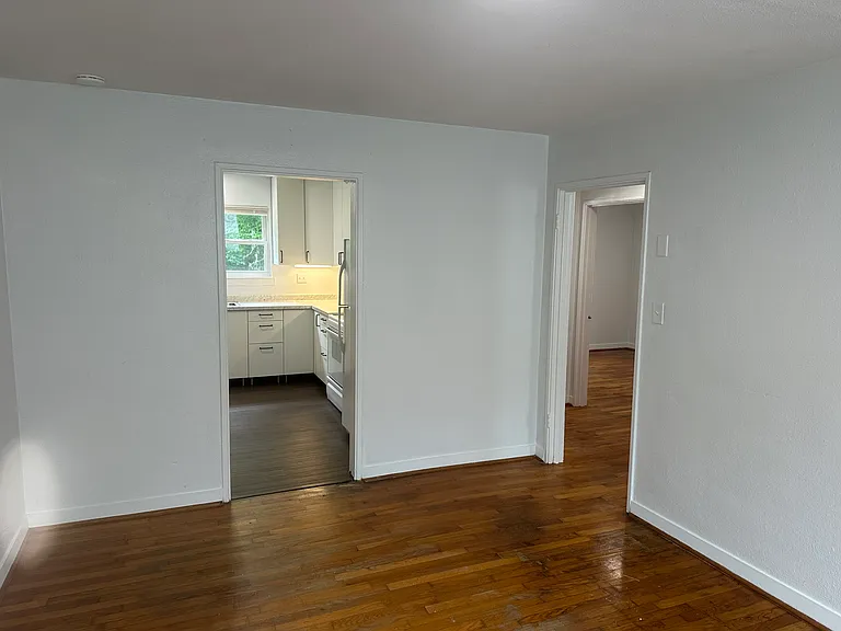 18 W Meadowbrook Dr #2 — Photo 9