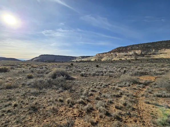1049 N Highway 12, Boulder, UT 84716