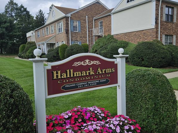 346 Maple Ave APT 2